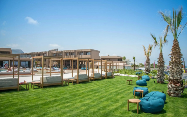 Senseana Sea Side Resort & Aquadventure - All Inclusive