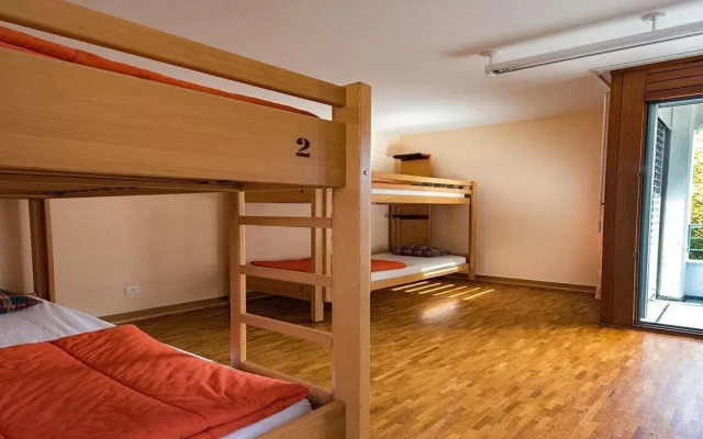 Geneva Hostel
