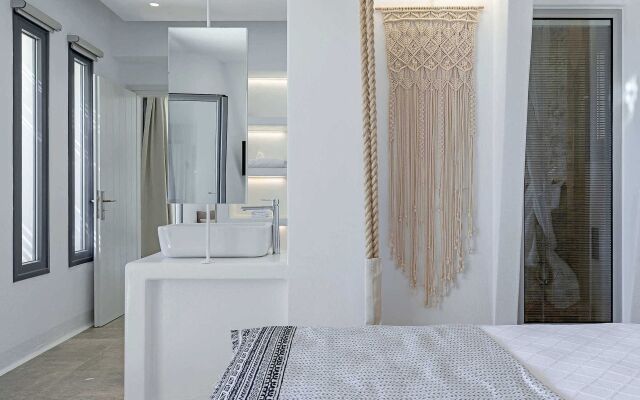 La Grande Vue Suites Naxos