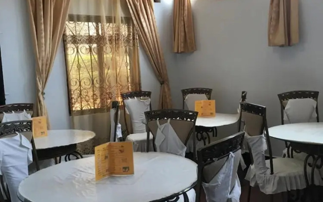 Kutetere Motel