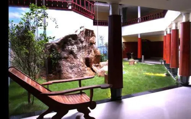 Devasura Inn