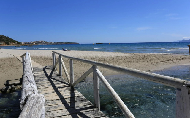 Almiros Beach Hotel