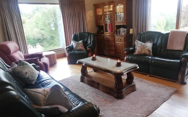 O'Sheas Ceol na hAbhann, Apartment