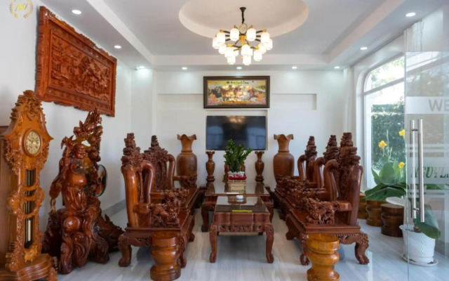 Nguyen Nhan Hotel