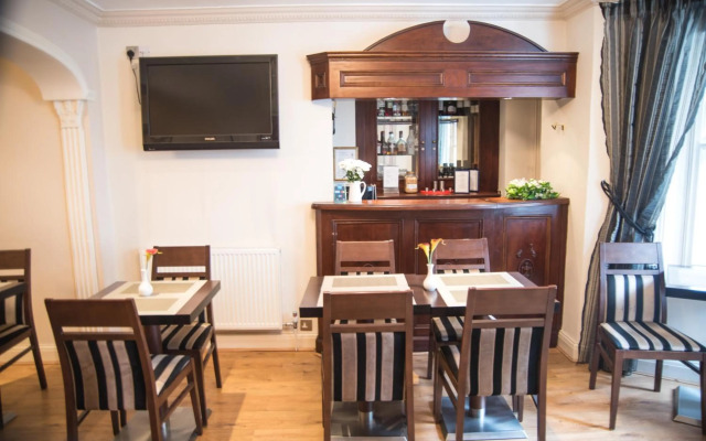 London Lodge Hotel