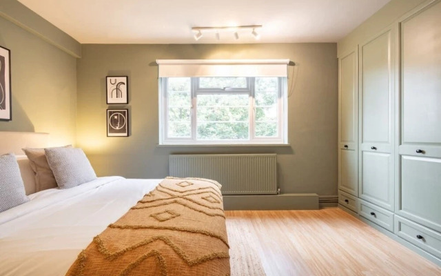 The Ealing Secret - Adorable 1bdr Flat With Balcony