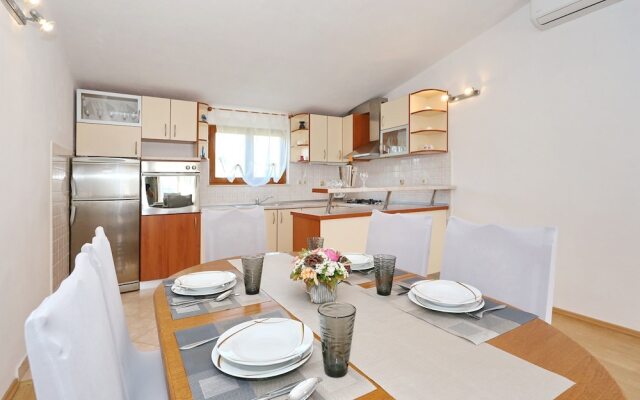 Apartments Goran