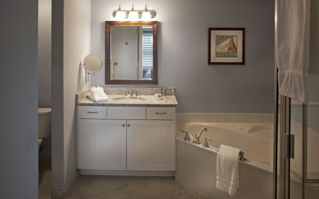 Bluewater Resort & Marina by Spinnaker Resorts