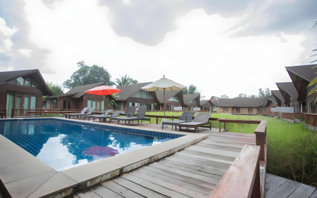 100 Islands Resort & Spa