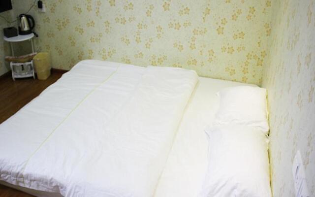 Zhangjiajie Clover Hotel