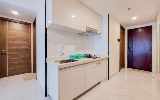 Spacious And Nice 3Br At Sky House Bsd Apartment