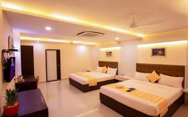 FabHotel Cinemascope Palavakkam