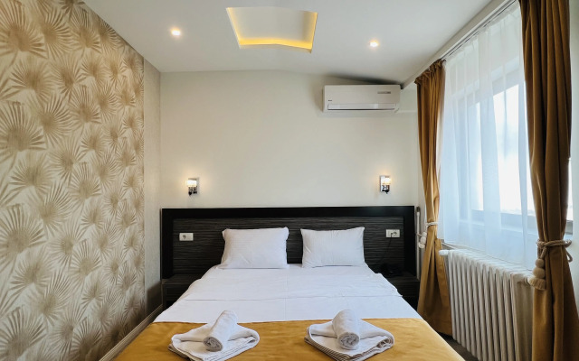 Side One Design Hotel