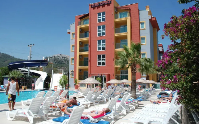 Club Alpina Apartments
