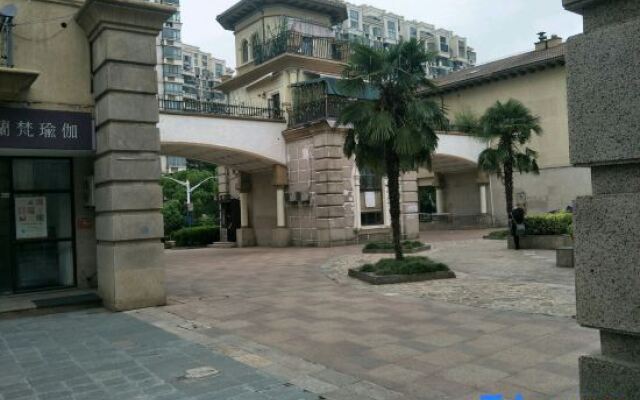 Yuebin Chain Hotel (Songjiang University Town)