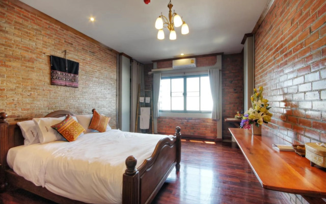 Saeng Panya Home - Boutique Residence (SHA Plus+)