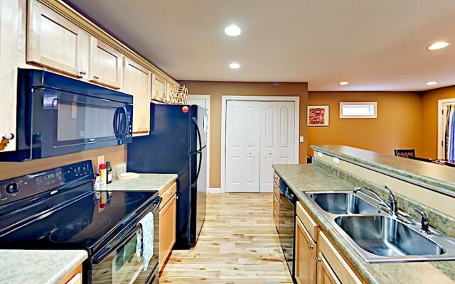 Painted Trillium 3 Bedroom Home