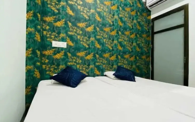 Dhanwantri Niwas Guest House By GRB