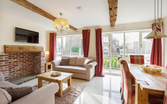 Unit 1 Dove Farm Barns