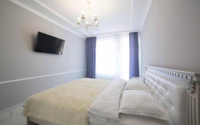 Luxury Apartment on Kulisha 36v