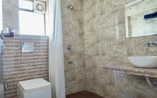 OYO 2119 Hotel Arotel Rooms@Suites
