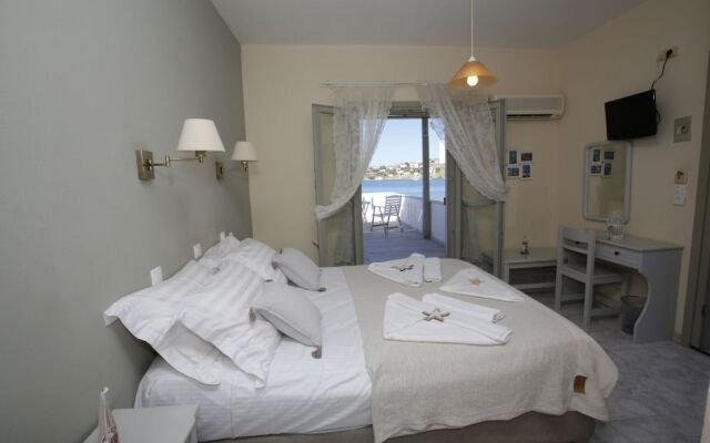 Alexandra's Rooms