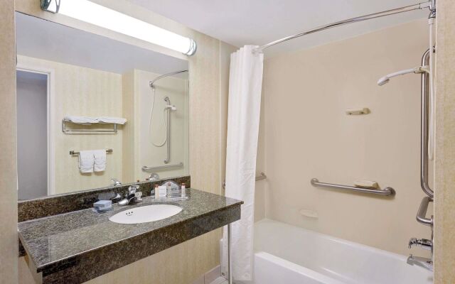 Comfort Inn & Suites Arlington Heights