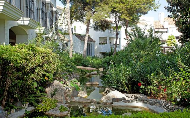 White Pearl Beach Elviria H1