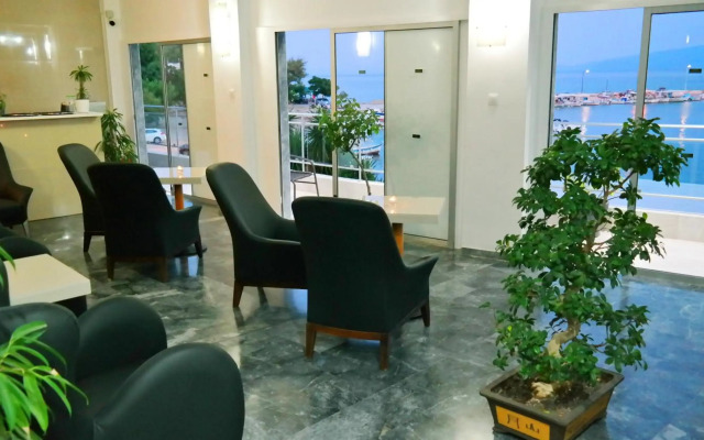Porto Evia Boutique Hotel