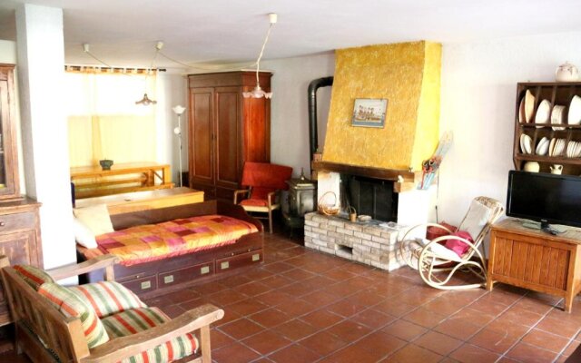 House with 3 bedrooms in Monteciccardo with private pool furnished terrace and WiFi 13 km from the beach