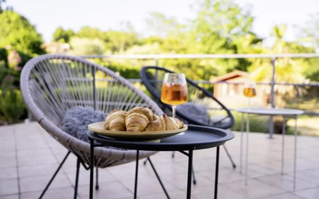 Roža in Sveti Bartol (Haus für 2-3 Personen)