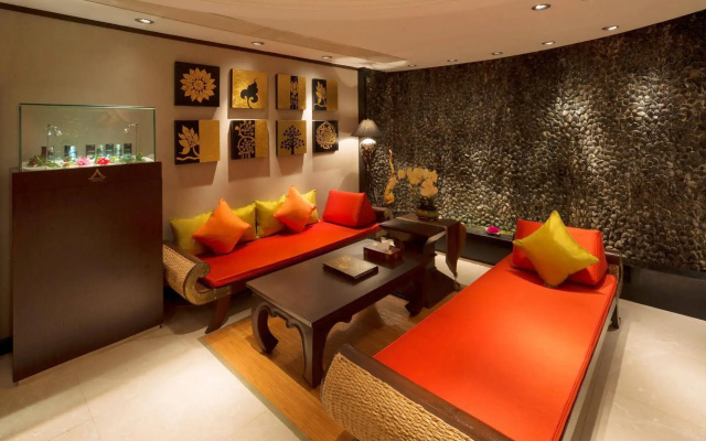 Grand Emperor Hotel