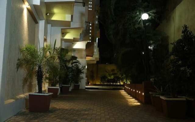 STARiHOTELS Railway Station Surat