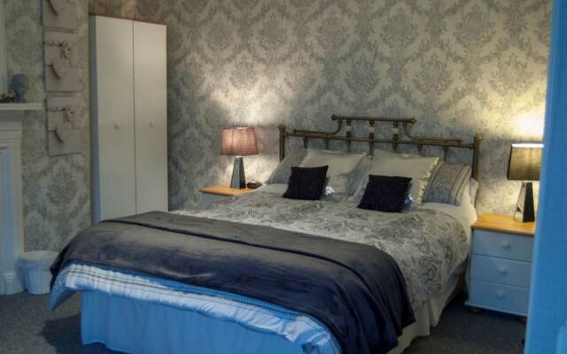 OYO La Spada Boutique Hotel
