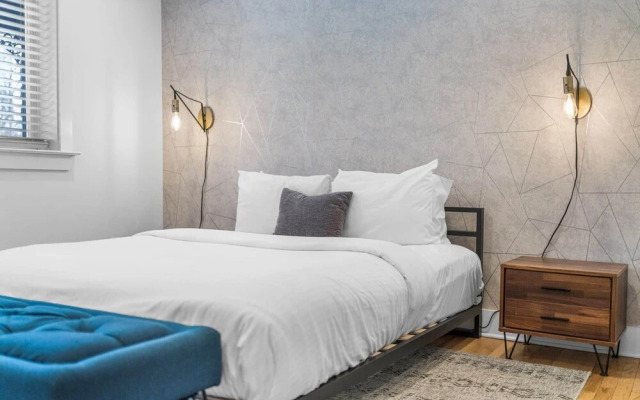 Crescent Furnished Apartments