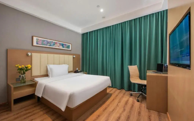 TRUE GO Hotel (Guangzhou Beijing Road Pedestrian Street Memorial Hall Metro Station Branch)