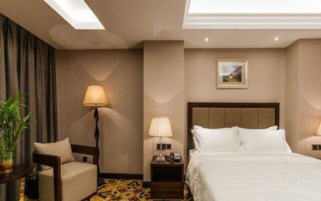 Enjoy Hotel