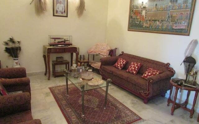 Le Pension Pink City Retreat