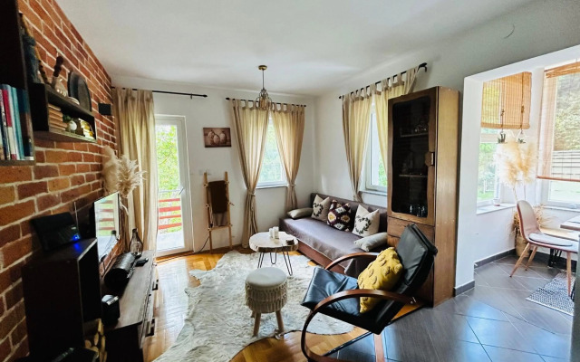 “Bear Hill” Apartments