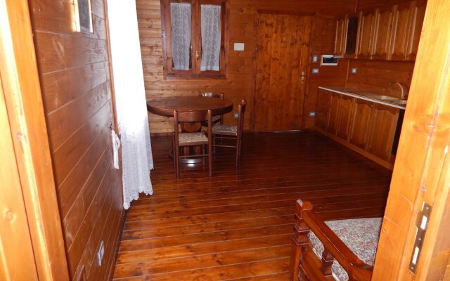 Bungalow With Garden in the Countryside of Rome