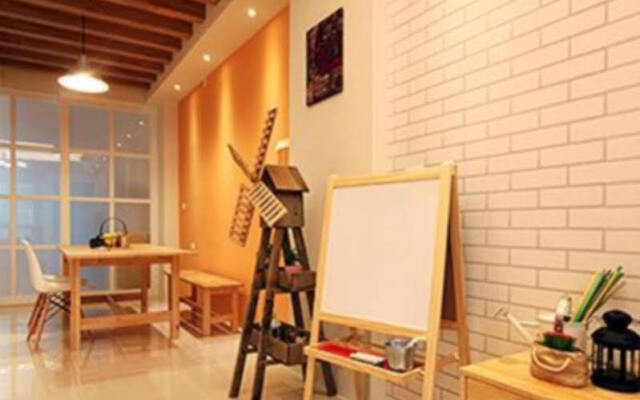 Mica Mocha Hostel