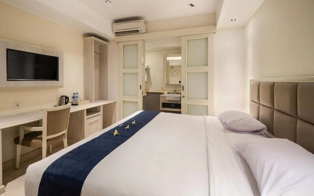 Alron Hotel Kuta Powered by Archipelago