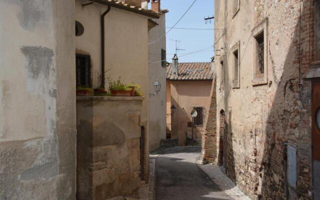 Scappo In Umbria, La Casa Del Duomo