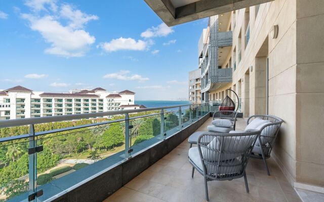 WelHome - Deluxe Apartment With Panoramic Sea Views