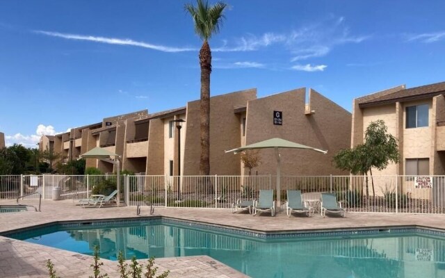 Villa Sunrise 1 Bedroom Condo by RedAwning