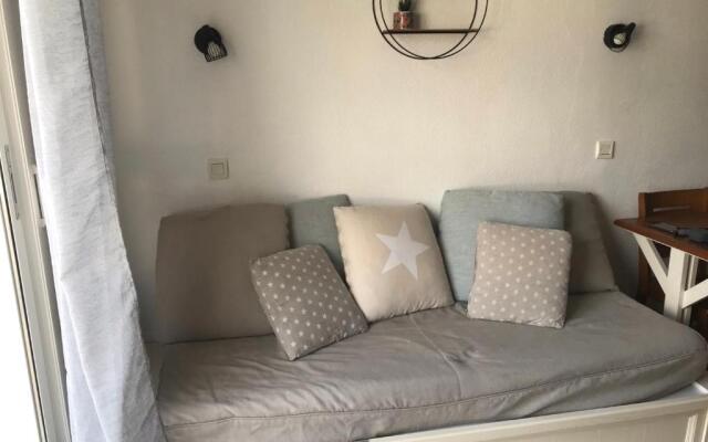 Joli T2 bord de mer parking piscine