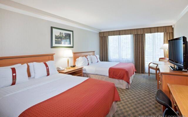 Holiday Inn Hotel & Suites North Vancouver, an IHG Hotel