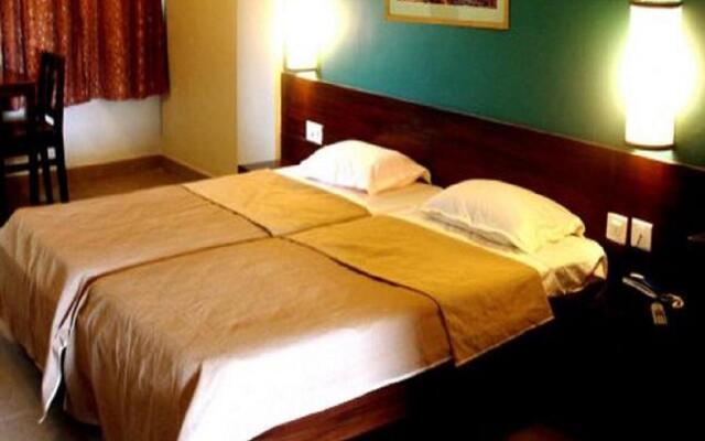 FabExpress Paradise Inn Panaji