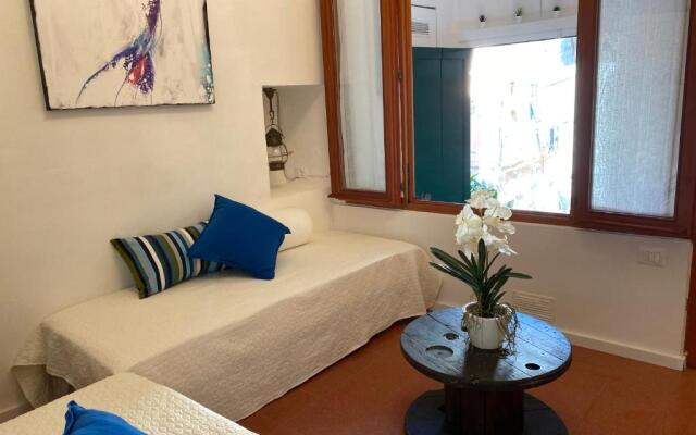 La Verde di Vernazza - Art Studio - AC&WiFi - Vernazzarentals