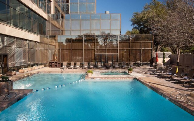 Renaissance Dallas Addison Hotel